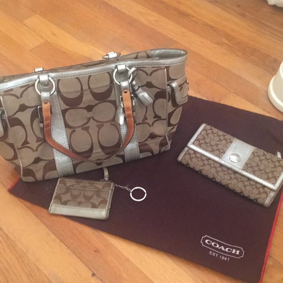 Coach Handbags - Coach bag , wallet , keychain coin holder